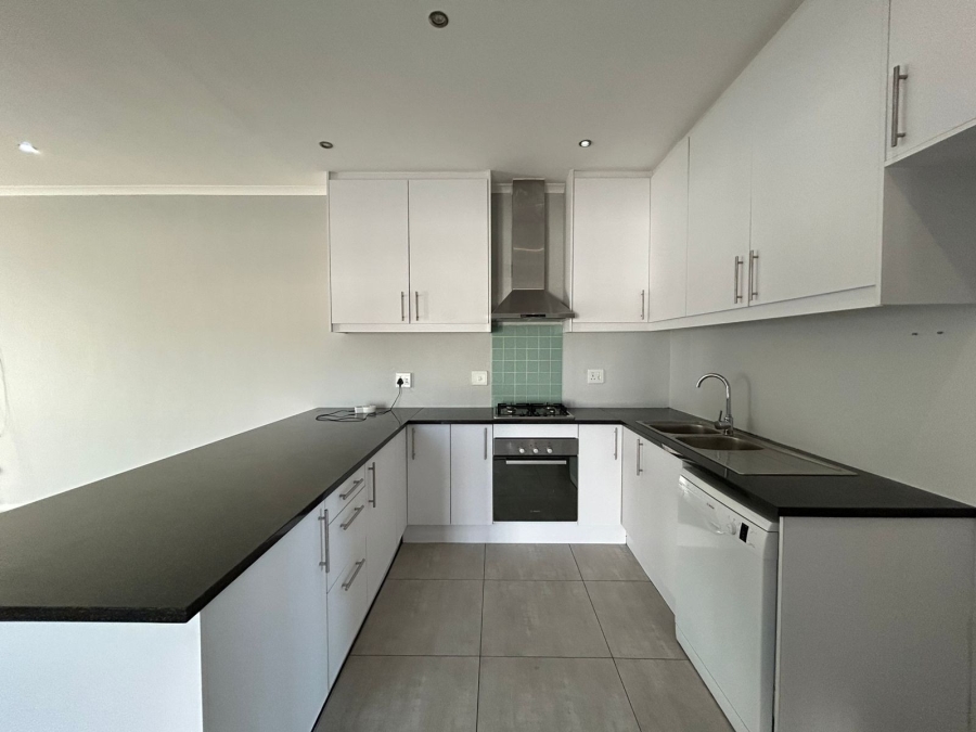 To Let 2 Bedroom Property for Rent in Table View Western Cape